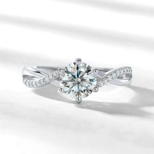 Twisted Radiance Ring - 1CT Simulated Diamond in Polished Silver