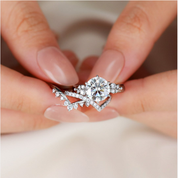 wedding and engagenent ring