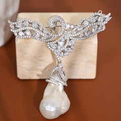 Baroque Pearl Swan Brooch – Elegant Hollow Design with Zircon Accents