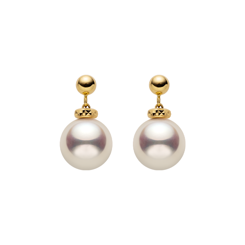 Italian-Inspired Stud Earrings in 18K Gold with Ocean-Lustre Pearl