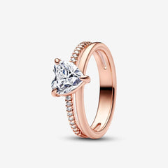 Heart-Shaped Cubic Zirconia Ring in 925 Sterling Silver – Pavé Band Design