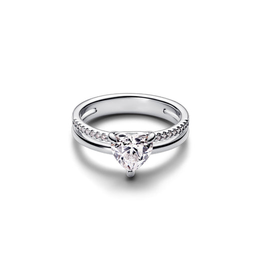 Heart-Shaped Cubic Zirconia Ring in 925 Sterling Silver – Pavé Band Design