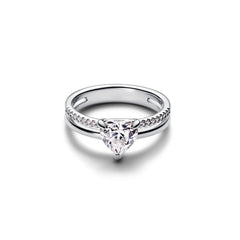 Heart-Shaped Cubic Zirconia Ring in 925 Sterling Silver – Pavé Band Design