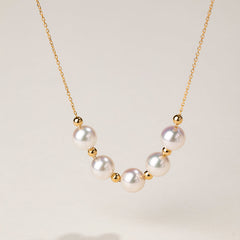Akoya 18k Yellow Gold Baby's Breath Smile Necklace