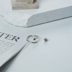 Minimalist Open Solitaire Ring – Adjustable Design