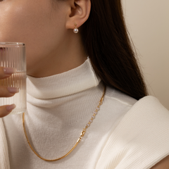 Italian-Inspired Stud Earrings in 18K Gold with Ocean-Lustre Pearl
