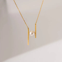 Golden H-Frame Pendant with Premium Akoya Pearl on Fine 18K Chain