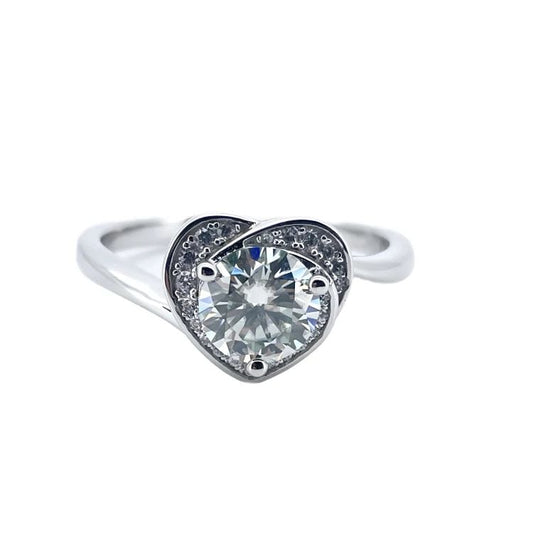 Heart’s Radiance Ring - 1CT Moissanite with Heart-Shaped Accents