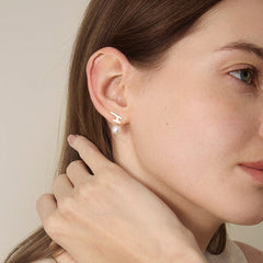 Akoya Pearl 18K Gold Fashion Flying Earrings
