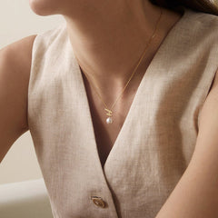Akoya Pearl 18K Gold Fashion Flying Pendant Necklace