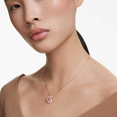 Elegant Swan Pendant Necklace with Sparkling Crystals – Rose Gold Finish
