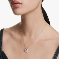Elegant Swan Pendant Necklace with Sparkling Crystals – Rose Gold Finish
