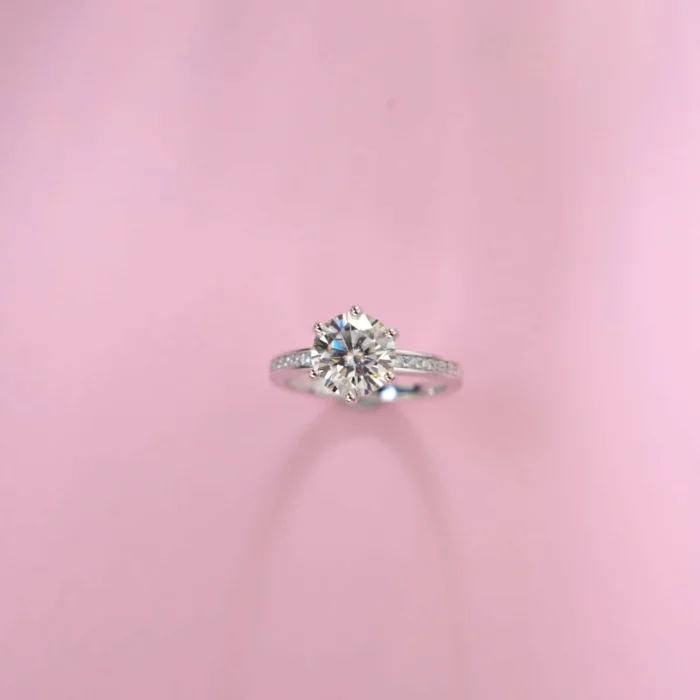 2CT Moissanite Women's Ring in 925 Silver - Model R0408 - Image 5