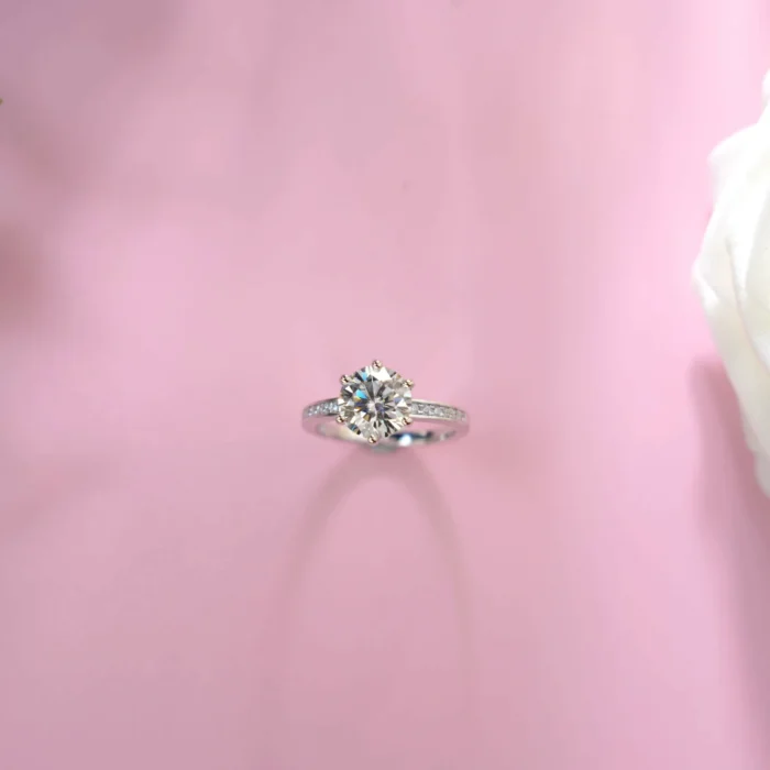 2CT Moissanite Women's Ring in 925 Silver - Model R0408 - Image 3