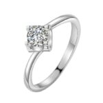 2CT Moissanite Ring in 925 Silver - Model R0746