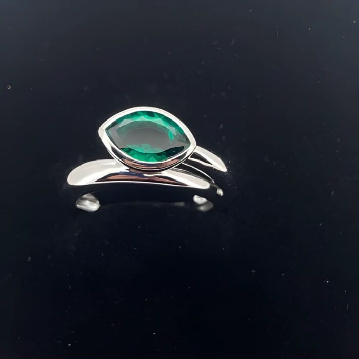 Lab-Created Emerald Ring in 925 Silver - Model ZHFE09 - Image 3